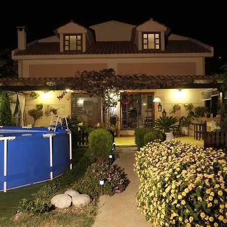 Rafina Great Feeling Villa Esterno foto