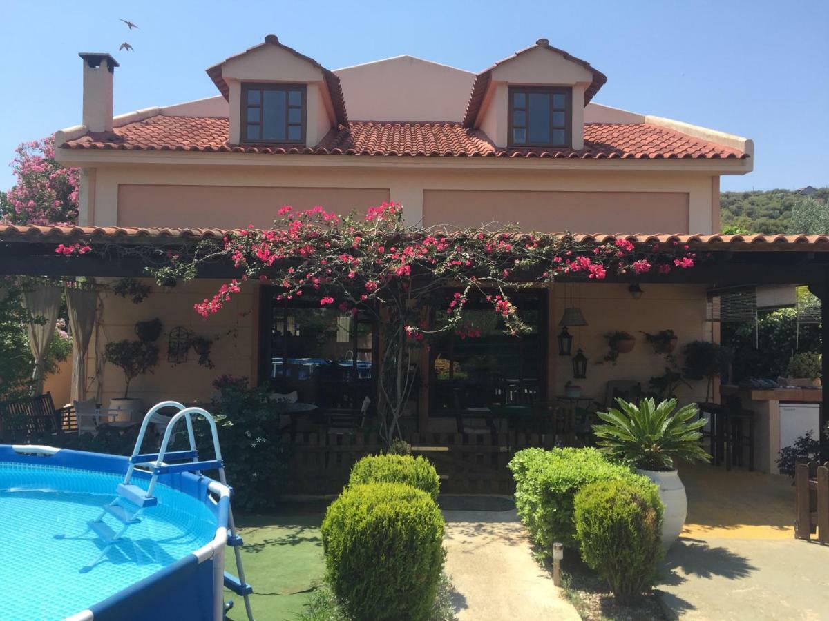 Rafina Great Feeling Villa Esterno foto
